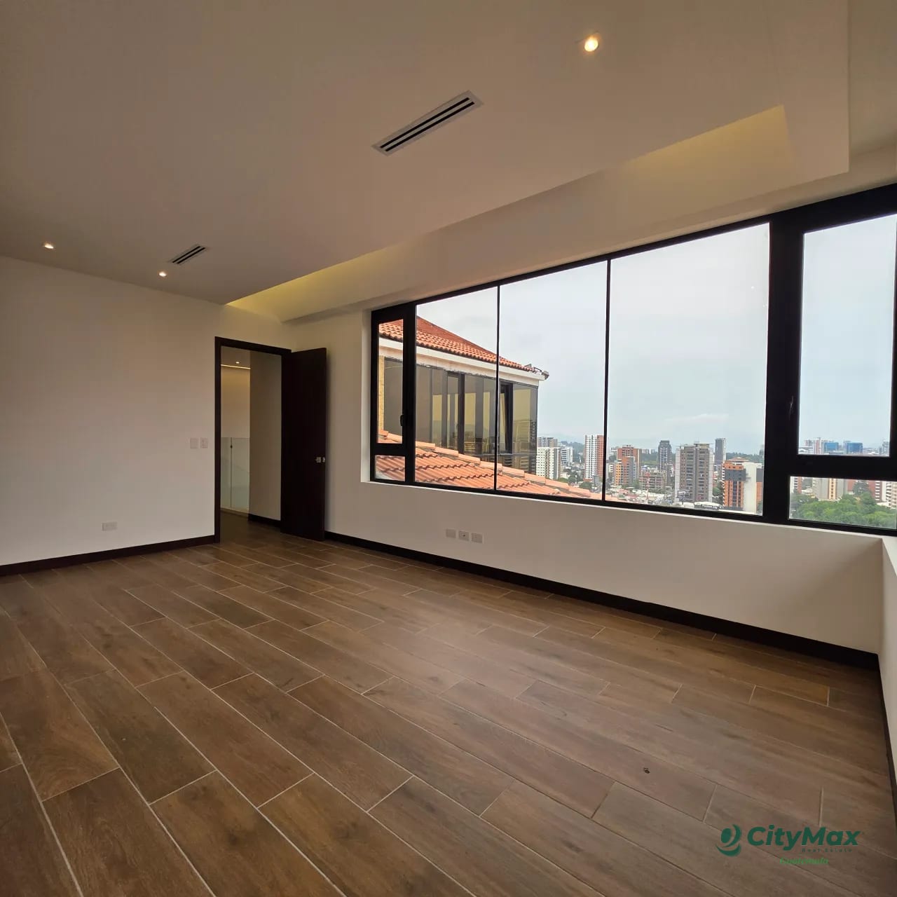 PentHouse en Venta en Oakland Zona 10 Guatemala — Apartamento en Venta en Oakland I, Zona 10, Guatemala, Ciudad — foto 5 de 16