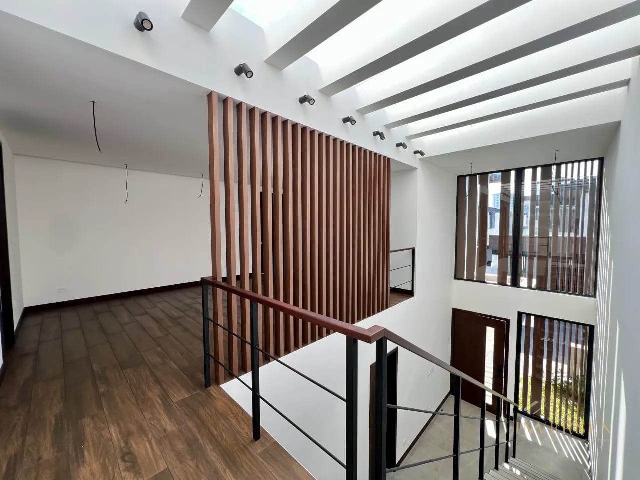 Casa para estrenar en venta en zona 10 - Molie — Casa en Venta en Zona 10, Guatemala, Ciudad — foto 7 de 15