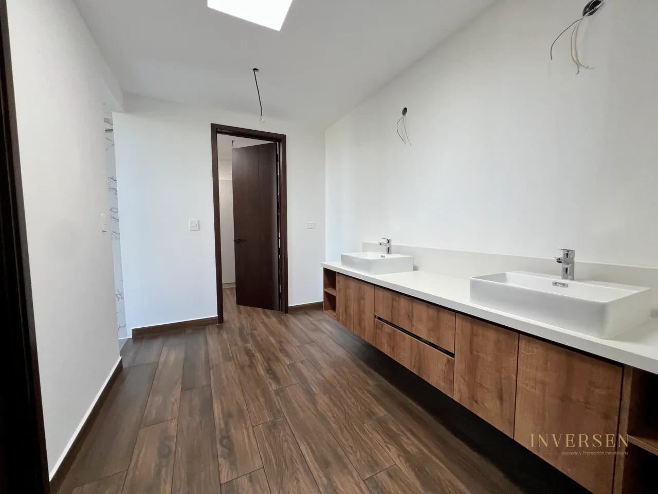 Casa para estrenar en venta en zona 10 - Molie — Casa en Venta en Zona 10, Guatemala, Ciudad — foto 10 de 15
