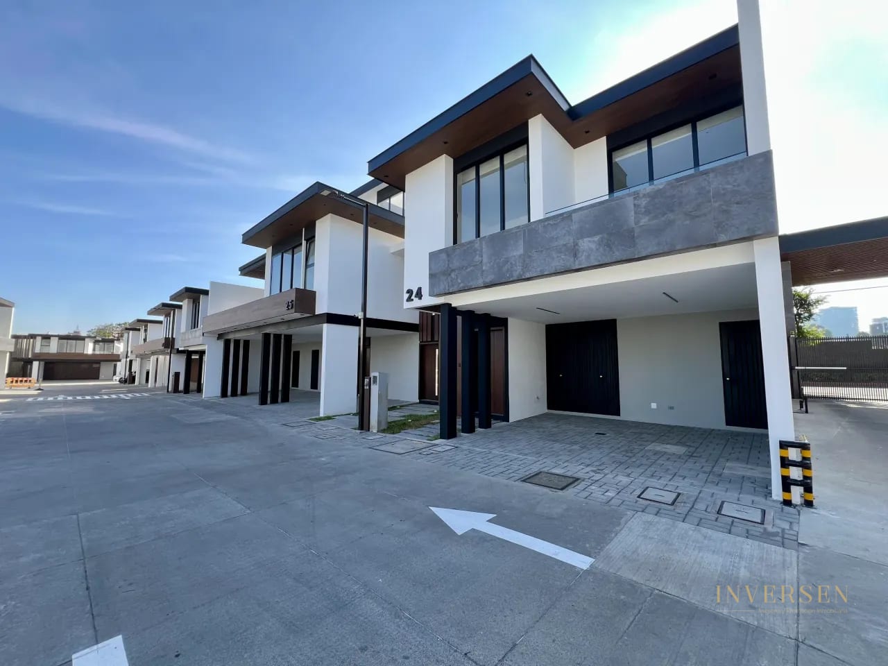 Casa en venta en zona 10 - Molie — Casa en Venta en Zona 10, Guatemala, Ciudad — foto 1 de 16
