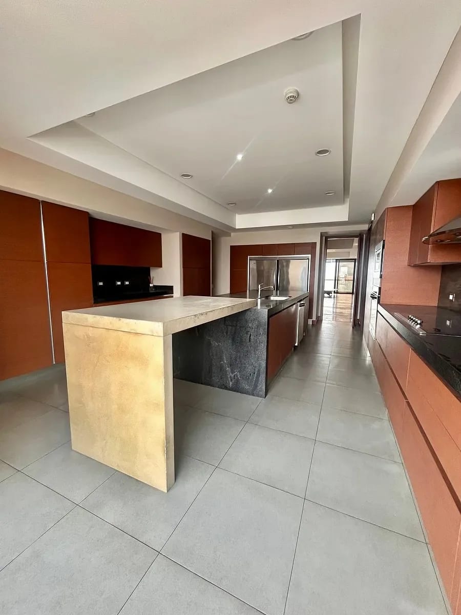 Lindo Apartamento en Venta en Tiffany 5ta con vista a la Cañada — Apartamento en Venta en Tiffany 5ta Avenida, Zona 14, Guatemala, Ciudad — foto 3 de 16