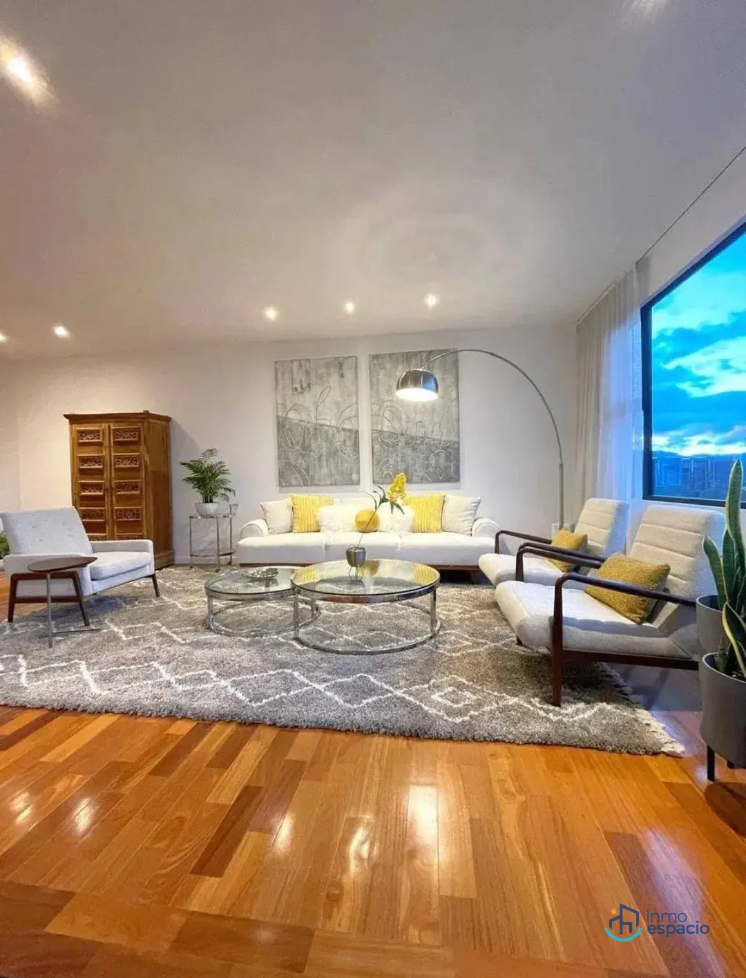 Apartamento en Alquiler – Zona 10 — Apartamento en Alquiler en Lucca, Zona 10, Guatemala, Ciudad — foto 4 de 17
