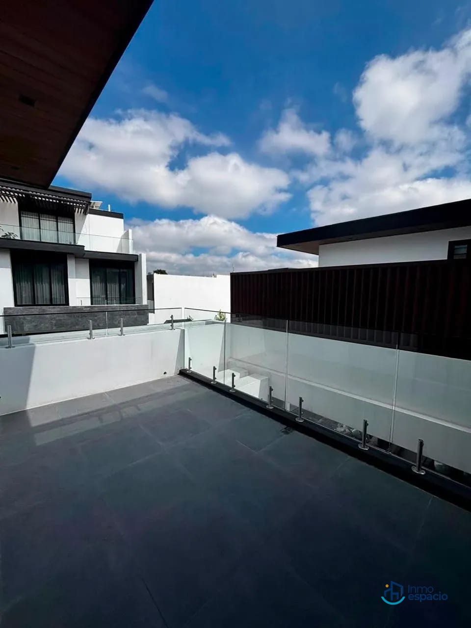 Residencia de Lujo en Venta | Zona 10 — Casa en Venta en Zona 10, Guatemala, Ciudad — foto 3 de 13
