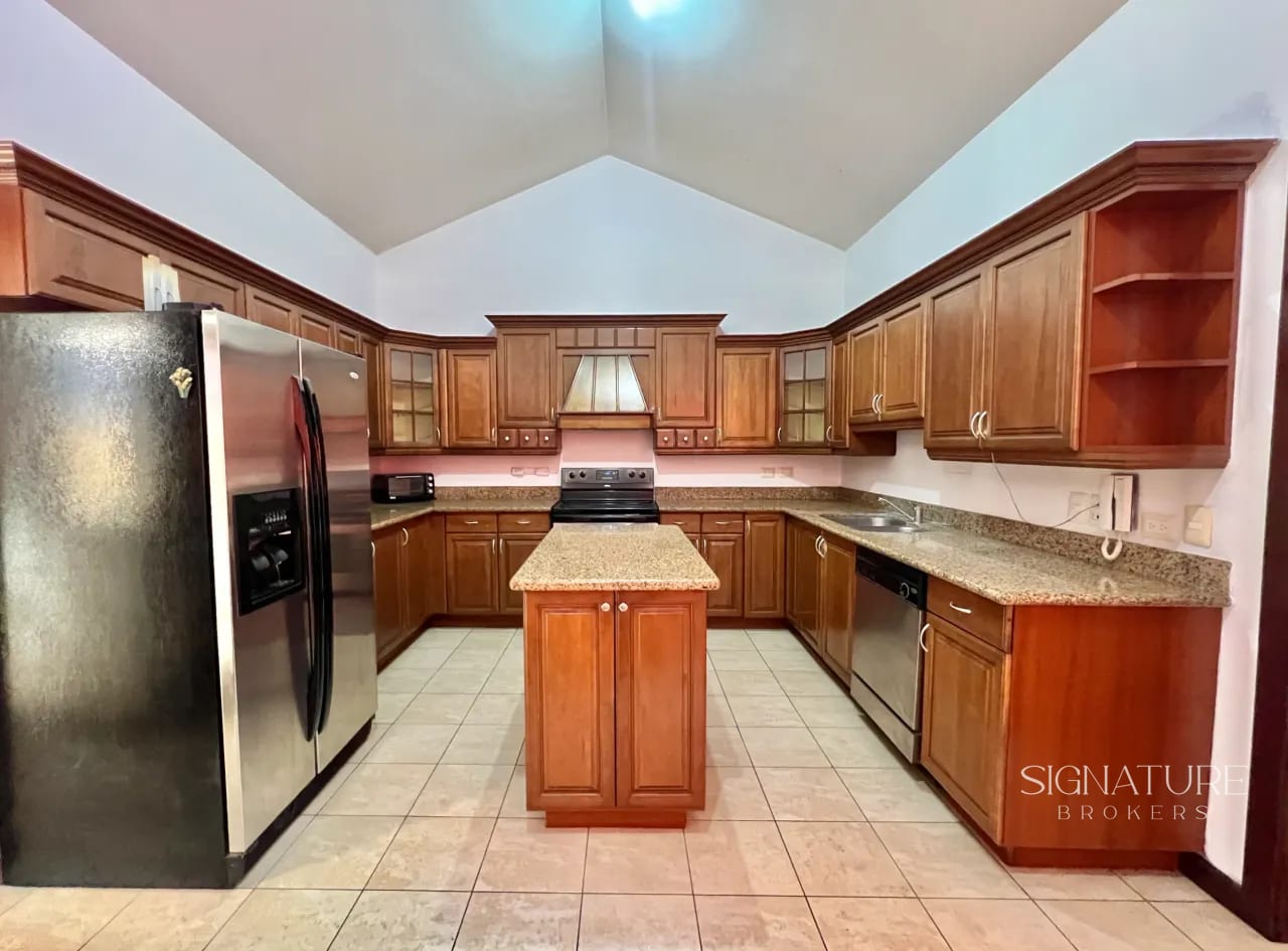 Casa en Venta - San Rafael Km. 8.5 CES — Casa en Venta en San Rafael, Carretera a El Salvador, Guatemala, Ciudad — foto 10 de 12