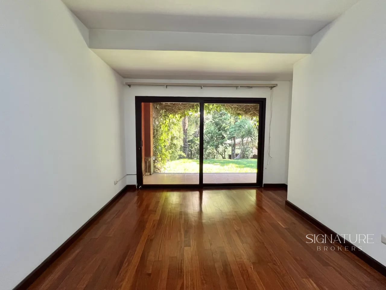 Casa en Venta - San Rafael Km. 8.5 CES — Casa en Venta en San Rafael, Carretera a El Salvador, Guatemala, Ciudad — foto 3 de 12