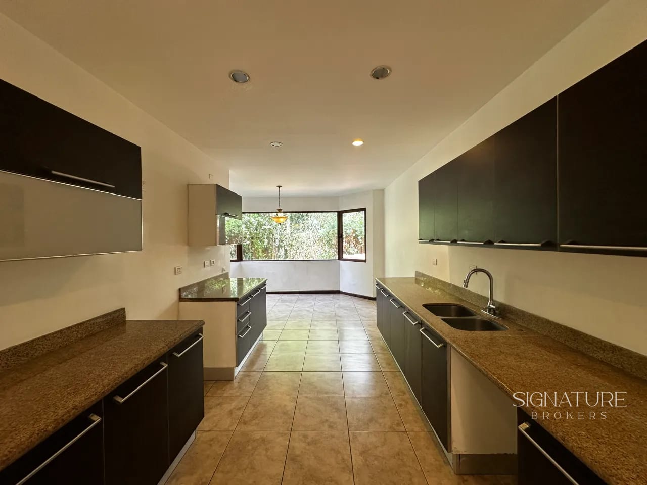 Casa en Venta - Puerta Grande, Km 14 CES — Casa en Venta en Puerta Grande, Carretera a El Salvador, Guatemala, Ciudad — foto 13 de 17
