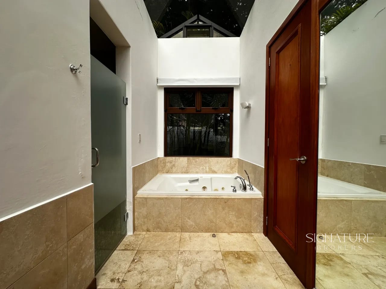 Casa en Venta - Condominio Premiere Campestre, Km. 22.5 CES — Casa en Venta en Pradera Concepción, Carretera a El Salvador, Guatemala, Ciudad — foto 8 de 17
