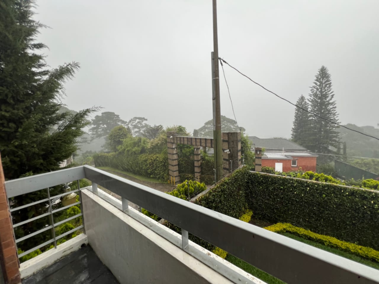 Muxbal Casa Venta Dentro de Condominio Privado, 3 Dormitorios, Salón de Juegos con Salida a Jardín y Baños Completos, 365 MTS2, 2 Parqueos, 3 Diferentes Accesos, $580,000 Dólares — Casa en Venta en Muxbal, Guatemala, Ciudad — foto 11 de 17