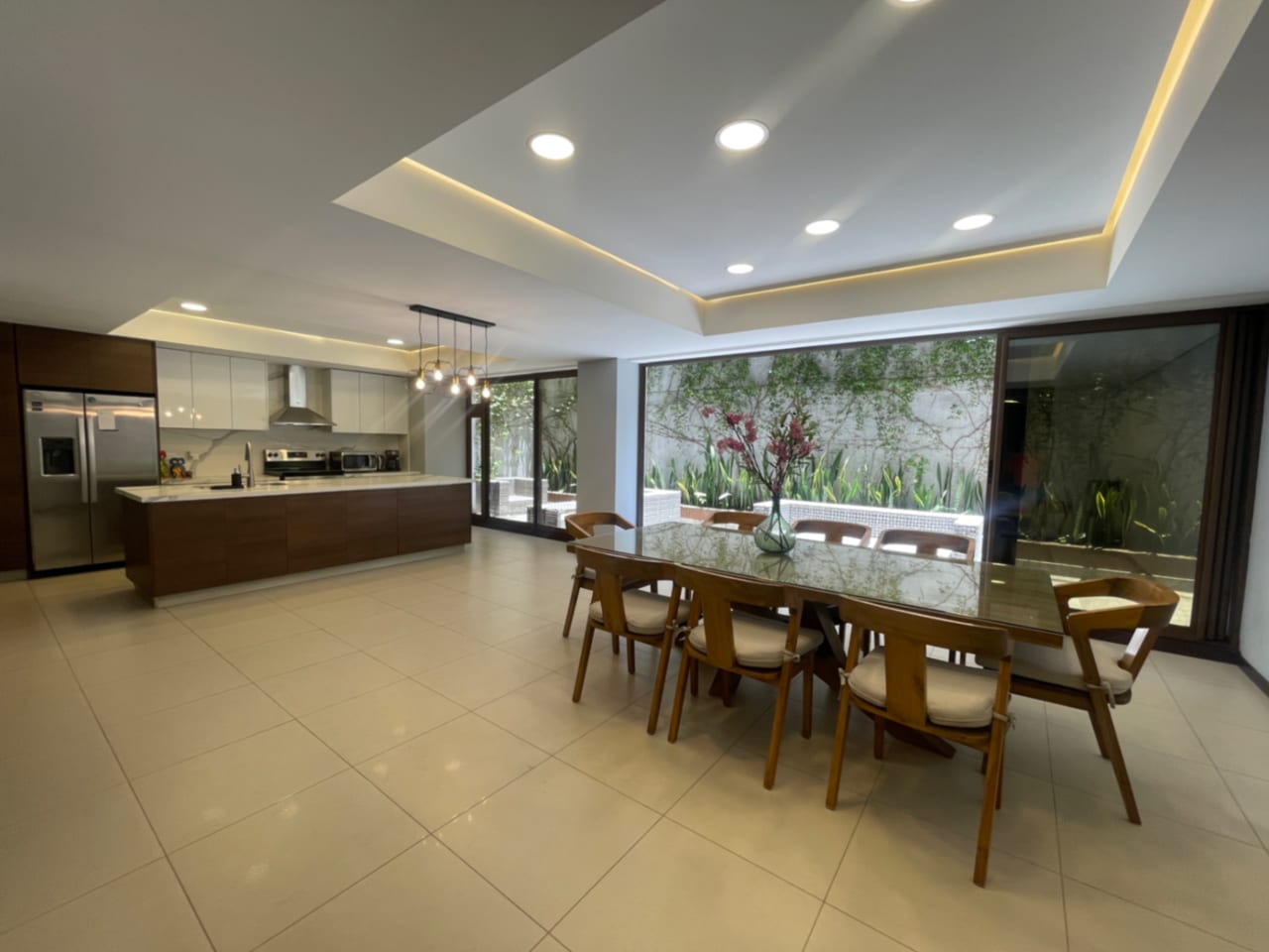 Zona 14, Apartamento Venta 240 MTS2, 2 Dormitorios, 2 Parqueos $520,000 — Apartamento en Venta en Zona 14, Guatemala, Ciudad — foto 1 de 12