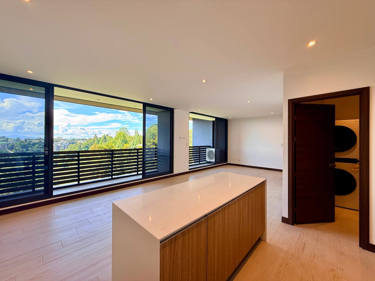 Apartamento en venta Spazio zona 15 — Apartamento en Venta en Zona 15, Guatemala, Ciudad — foto 1 de 17