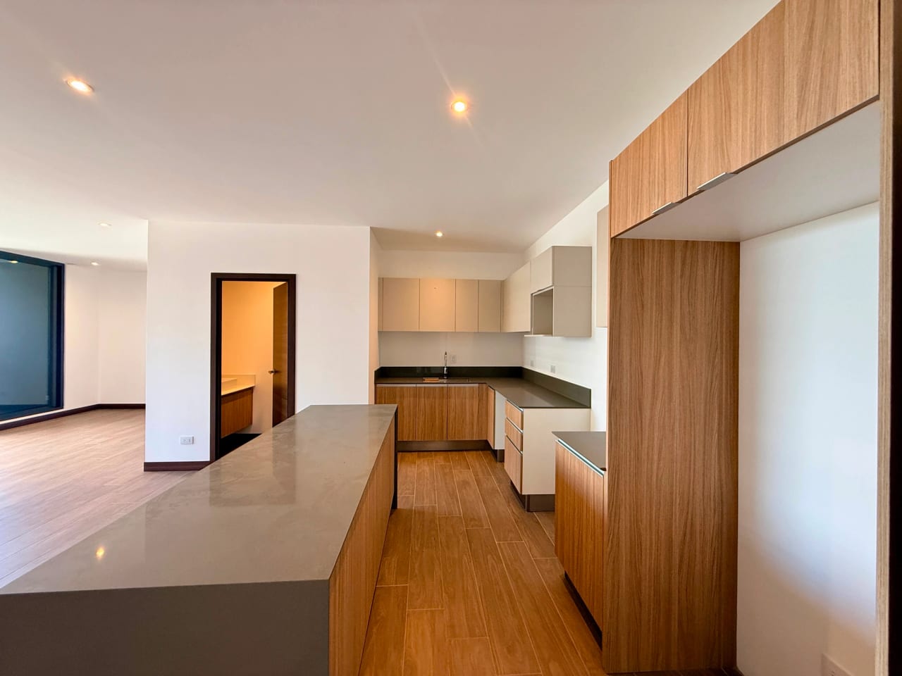 Apartamento en venta en Spazio zona 15 — Apartamento en Venta en Zona 15, Guatemala, Ciudad — foto 2 de 16