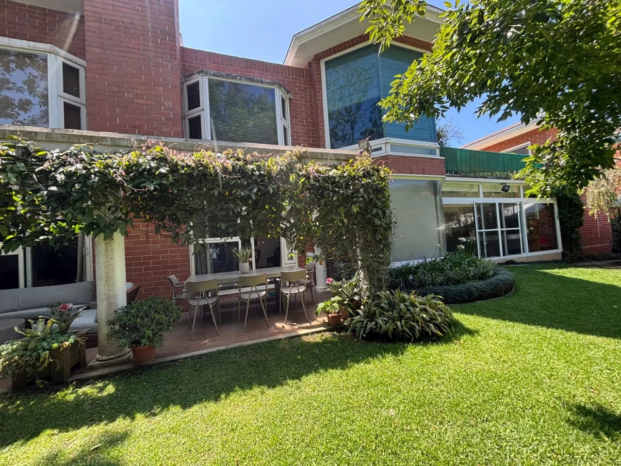 Casa en venta Colinas de Castel Carretera Salvador — Casa en Venta en Carretera a El Salvador, Guatemala, Ciudad — foto 1 de 17