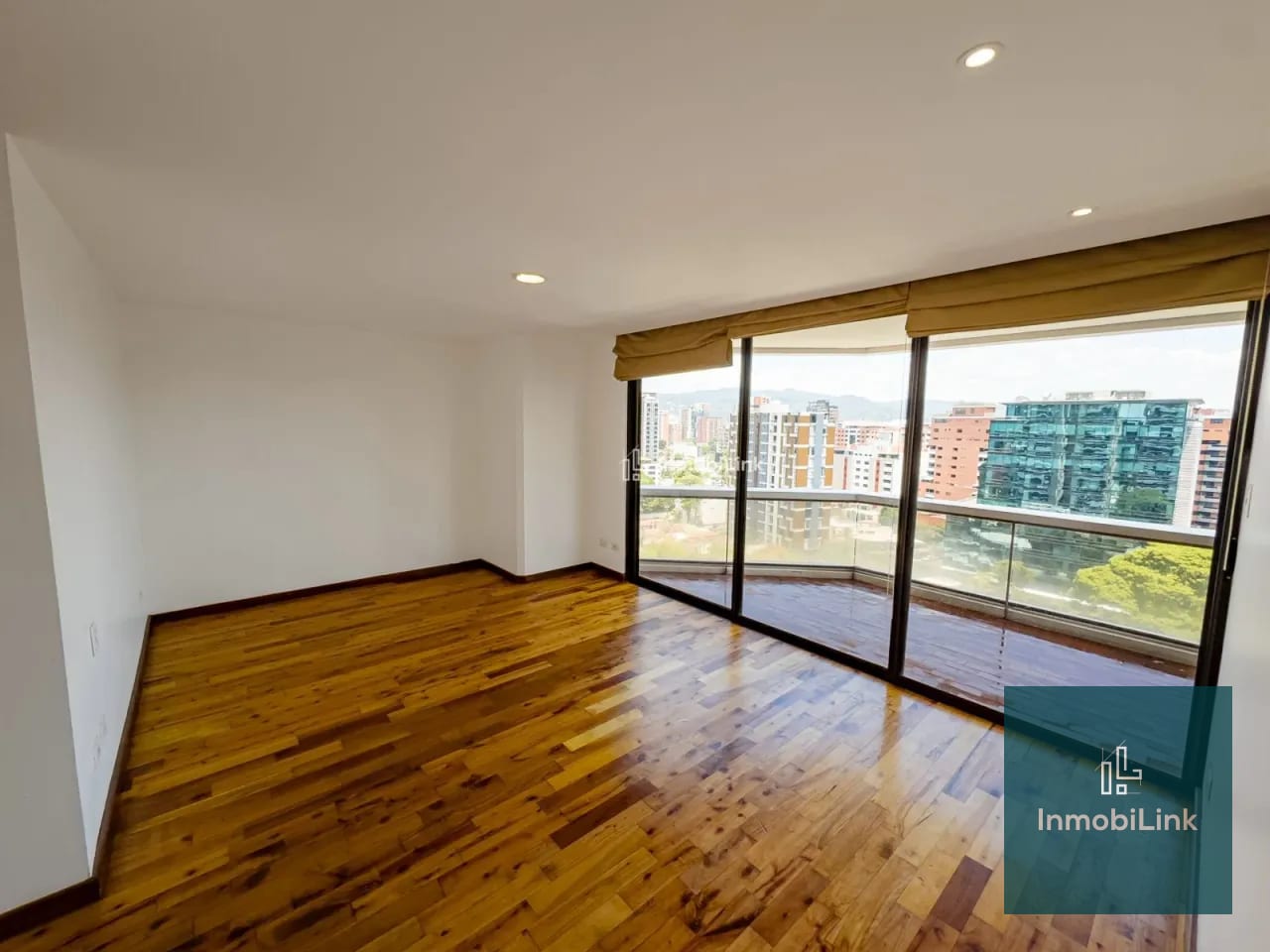 Tiffany 3H — Apartamento en Venta en Zona 10, Guatemala, Ciudad — foto 4 de 17