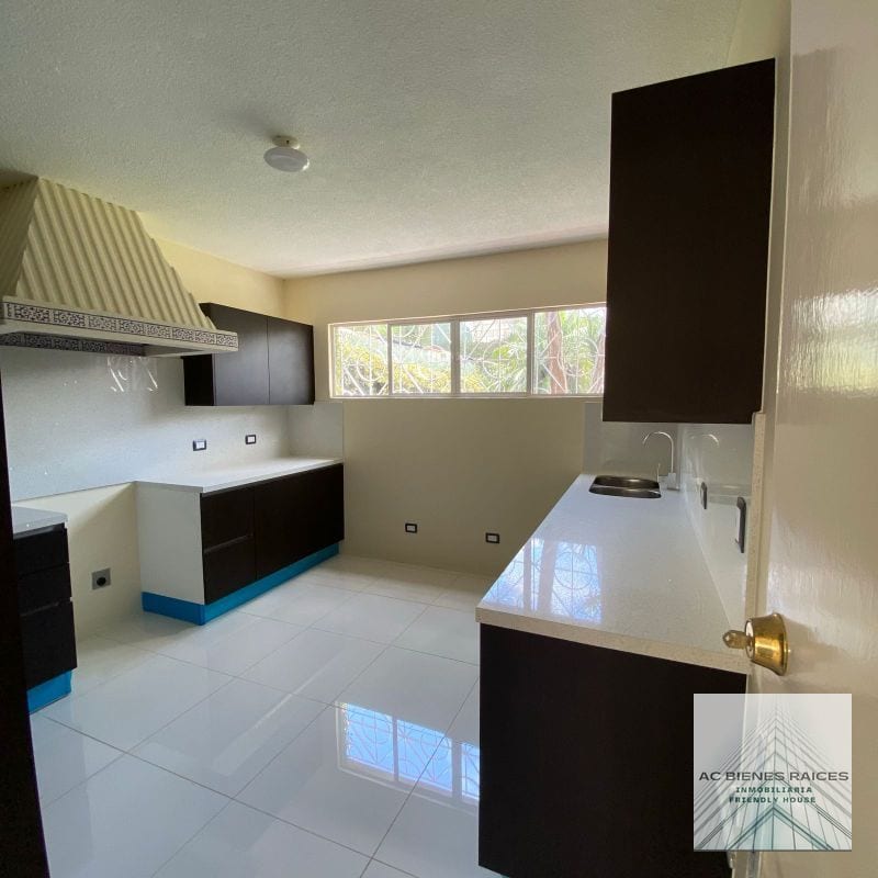 Casa Oakland en renta (Vivienda) — Casa en Alquiler en Zona 10, Guatemala, Ciudad — foto 2 de 10