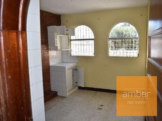 Casa para remodelar en zona 16 — Casa en Alquiler en Zona 16, Guatemala, Ciudad — miniatura 2 de 9