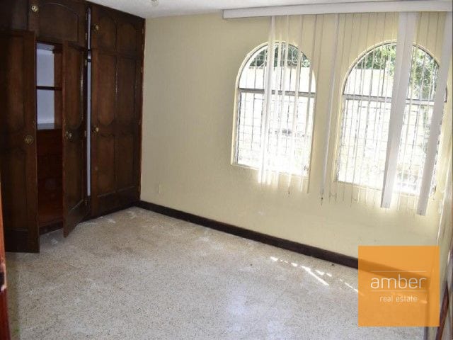 Casa para remodelar en zona 16 — Casa en Alquiler en Zona 16, Guatemala, Ciudad — foto 3 de 9