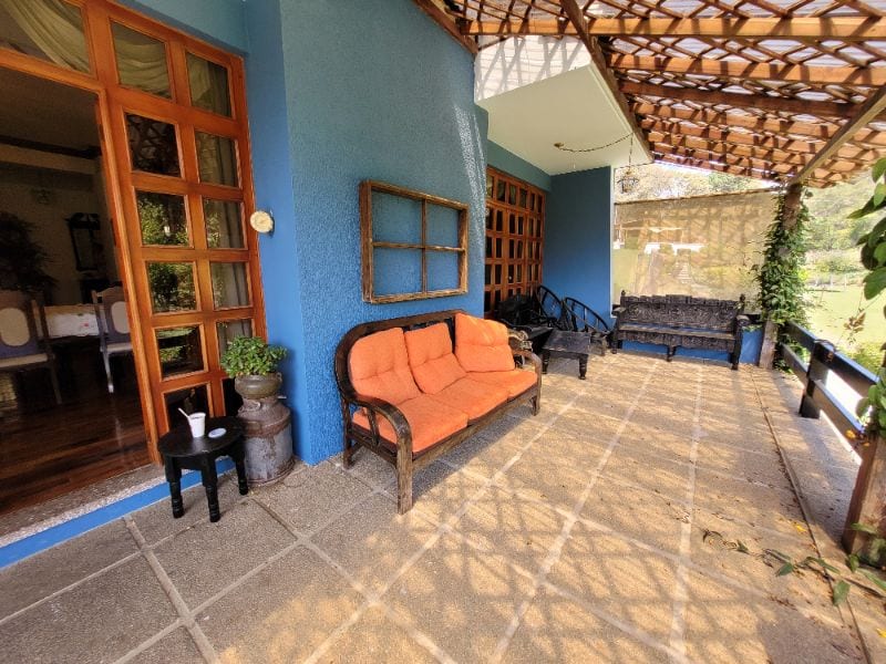 Atención inversionistas: Propiedad cerquísima a la ciudad y con un gran área verde — Casa en Venta en San Lucas Sacatepéquez, Sacatepéquez — foto 12 de 17