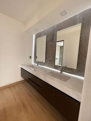 Moderna Casa en Venta | Zona 15, Colonia la Isla — Casa en Venta en El Maestro II, Zona 15, Guatemala, Ciudad — miniatura 12 de 17