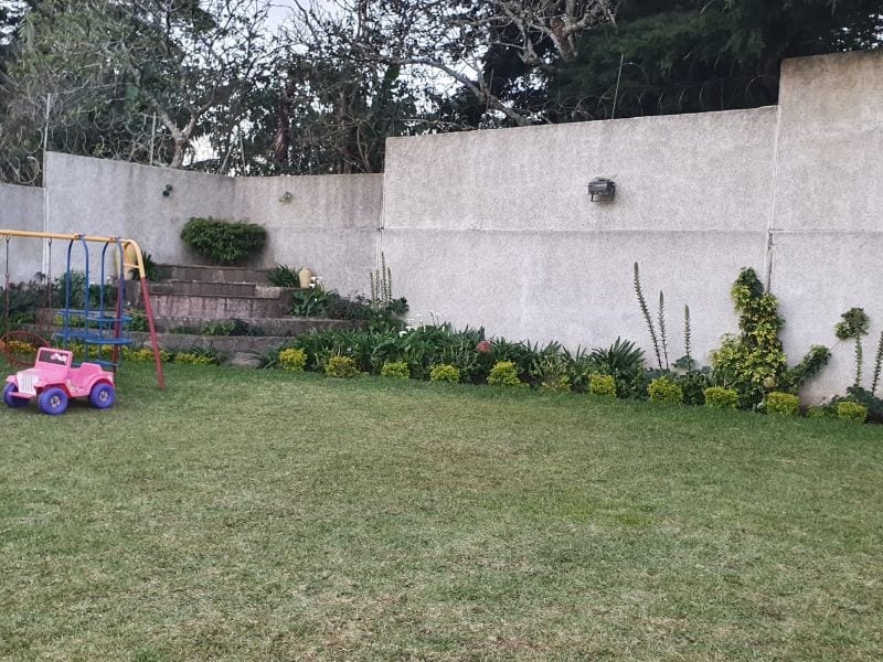 Casa Grande con Amplio Jardín — Casa en Venta en Fraijanes, Carretera a El Salvador, Guatemala, Ciudad — foto 6 de 8