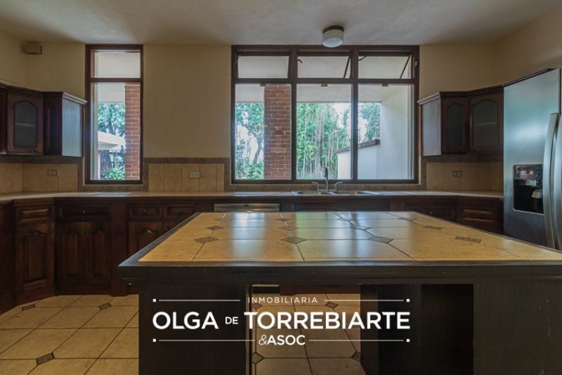 Casa en Colonia Navarra, zona 14 — Casa en Alquiler en Zona 14, Guatemala, Ciudad — foto 6 de 16