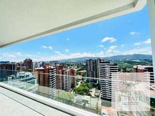 Apartamento Amueblado en ECHO Zona 14 | 3 Habitaciones + 3 Parqueos — Apartamento en Alquiler en Echo, Zona 14, Guatemala, Ciudad — miniatura 1 de 12
