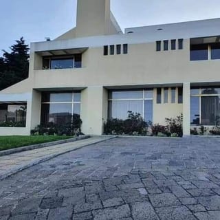 Hermosa Casa con Jardín Amplio — Casa en Venta en Fraijanes, Carretera a El Salvador, Guatemala, Ciudad — miniatura 1 de 9