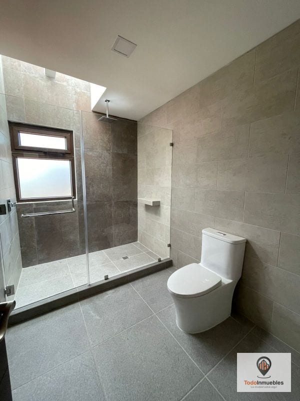 Casa en Venta en Zona 15 VH1 de 330 m2 — Casa en Venta en Vista Hermosa I, Zona 15, Guatemala, Ciudad — foto 4 de 10
