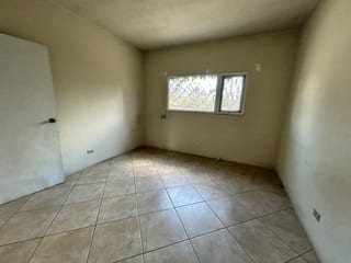 Casa en renta para vivienda u oficina zona 10 — Casa en Alquiler en Zona 10, Guatemala, Ciudad — miniatura 4 de 17