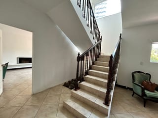 Casa en renta para vivienda u oficina zona 10 — Casa en Alquiler en Zona 10, Guatemala, Ciudad — miniatura 13 de 17