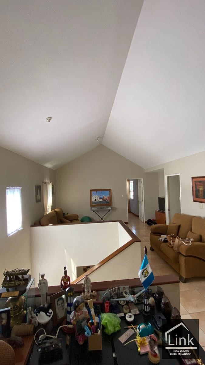 Casa en venta en El naranjo Real Victoria — Casa en Venta en Condado Naranjo, Zona 4 Mixco, Guatemala, Ciudad — foto 2 de 9