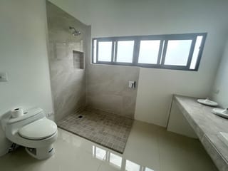 Casa en venta Vistalvalle km 9 CAES — Casa en Venta en Carretera a El Salvador, Guatemala, Ciudad — miniatura 3 de 17
