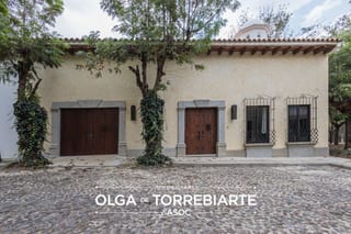 Casa en Condado El Obispo, Antigua Guatemala — Casa en Venta en Antigua, Sacatepéquez — miniatura 1 de 12