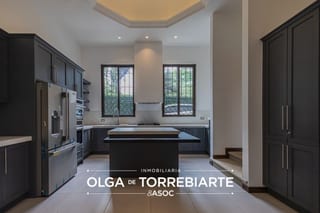 Casa en Condado El Obispo, Antigua Guatemala — Casa en Venta en Antigua, Sacatepéquez — miniatura 9 de 12