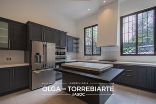 Casa en Condado El Obispo, Antigua Guatemala — Casa en Venta en Antigua, Sacatepéquez — miniatura 8 de 12