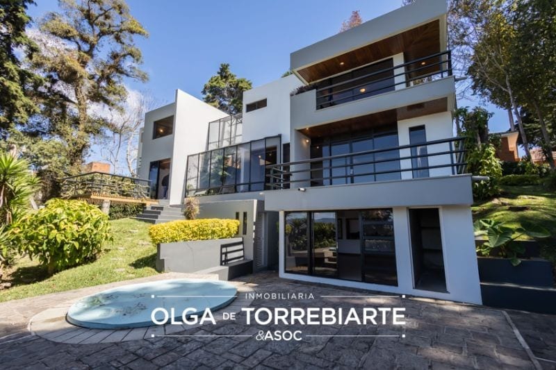 Casa en Lomas del Bosque — Casa en Venta en Santa Catarina Pinula, Guatemala, Ciudad — foto 1 de 15