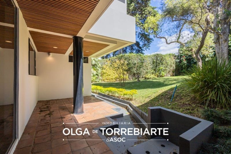 Casa en Lomas del Bosque — Casa en Venta en Santa Catarina Pinula, Guatemala, Ciudad — foto 3 de 15