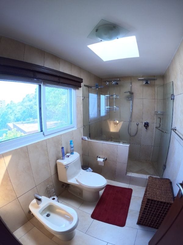 Vendo Lujosa y Amplia Propiedad en Residencial Alto Valle, dentro de El Socorro Km. 12.7 Carretera a El Salvador — Casa en Venta en Alto Valle, Carretera a El Salvador, Guatemala, Ciudad — foto 9 de 17