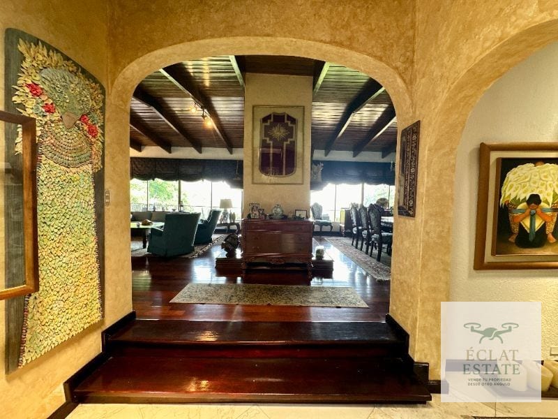 Excepcional Casa Residencial En Renta En San Rafael 1, Km 9 CAES: Grandiosidad y Elegancia en 1,025 m² — Casa en Alquiler en San Rafael, Carretera a El Salvador, Guatemala, Ciudad — foto 4 de 17