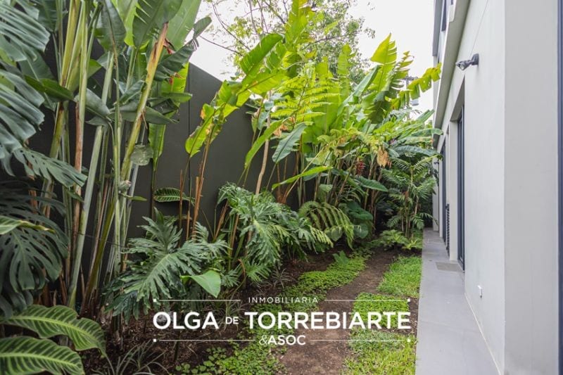 Apartamento en primer nivel, Maranta zona 10 — Apartamento en Venta en Maranta Oakland, Zona 10, Guatemala, Ciudad — foto 10 de 17