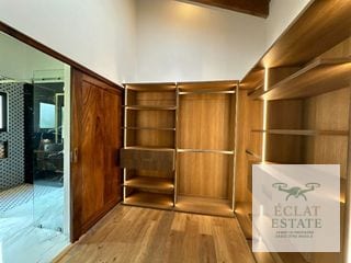 Casa en Venta en Los Franciscanos, Antigua Guatemala: Lujo y Confort — Casa en Venta en Ciudad Vieja, Sacatepéquez — miniatura 3 de 17