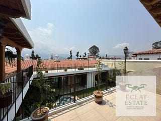 Casa en Venta en Los Franciscanos, Antigua Guatemala: Lujo y Confort — Casa en Venta en Ciudad Vieja, Sacatepéquez — miniatura 8 de 17