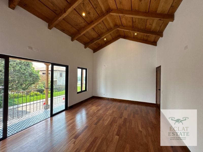 Casa en Venta en Los Franciscanos, Antigua Guatemala: Lujo y Confort — Casa en Venta en Ciudad Vieja, Sacatepéquez — foto 17 de 17