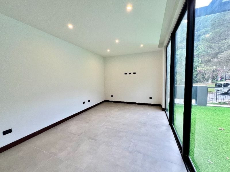 Hermosa Casa en Venta en San Miguel Buenavista — Casa en Venta en Santa Catarina Pinula, Guatemala, Ciudad — foto 8 de 17