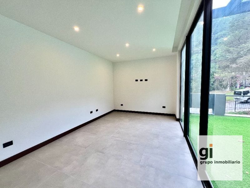 Hermosa Casa en Venta en San Miguel Buenavista — Casa en Venta en Santa Catarina Pinula, Guatemala, Ciudad — foto 8 de 17