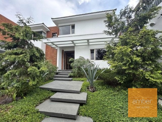 Casa Km. 14.1 CES, Residencial Casa Bella (fuera de garita) — Casa en Venta en Casa Bella, Carretera a El Salvador, Guatemala, Ciudad — foto 1 de 10