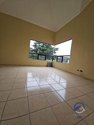 Casa en Venta en Residenciales San Antonio, Km 16-5, CAES. — Casa en Venta en San Antonio, Carretera a El Salvador, Guatemala, Ciudad — miniatura 9 de 12
