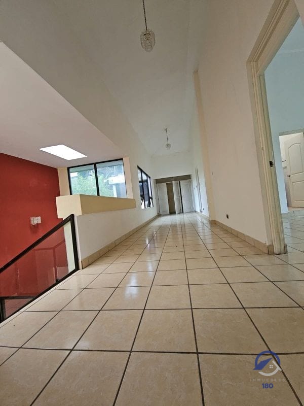 Casa en Venta en Residenciales San Antonio, Km 16-5, CAES. — Casa en Venta en San Antonio, Carretera a El Salvador, Guatemala, Ciudad — foto 7 de 12
