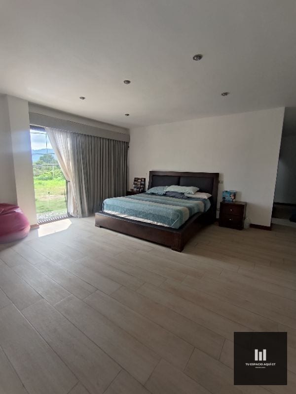 Casa Grande en Venta Zona 16 — Casa en Venta en Hacienda Real, Zona 16, Guatemala, Ciudad — foto 15 de 17