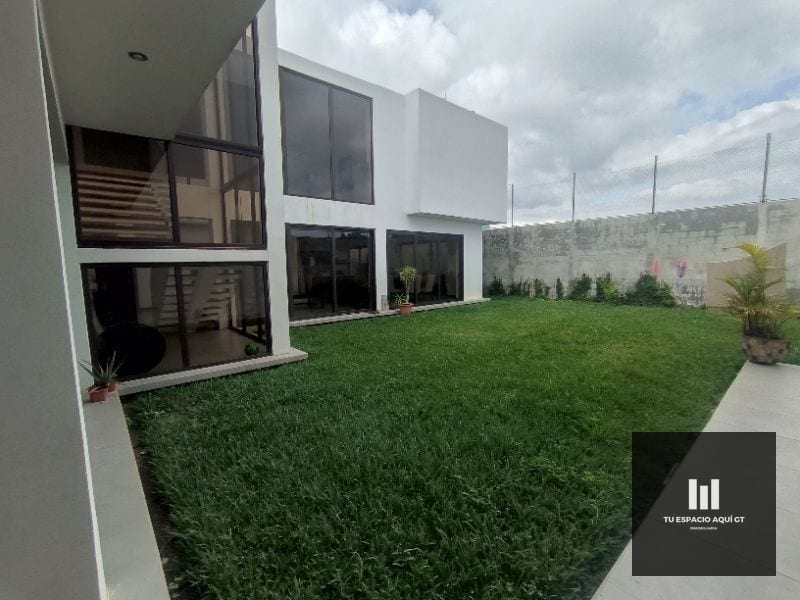 Casa Grande en Venta Zona 16 — Casa en Venta en Hacienda Real, Zona 16, Guatemala, Ciudad — foto 7 de 17