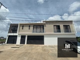Casa Grande en Venta Zona 16 — Casa en Venta en Hacienda Real, Zona 16, Guatemala, Ciudad — miniatura 1 de 17